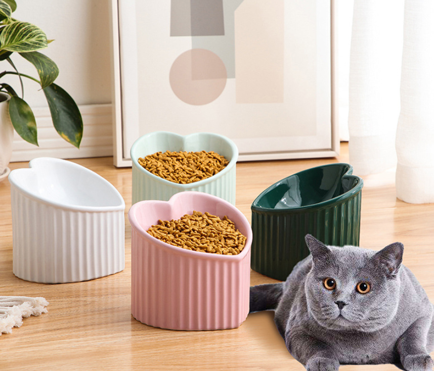 Elevated Ceramic Heart Shaped Raised Pet Bowl with Slanted Design for Cats